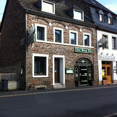 Zur Burg Eltz Hotel Moselkern Exterior foto