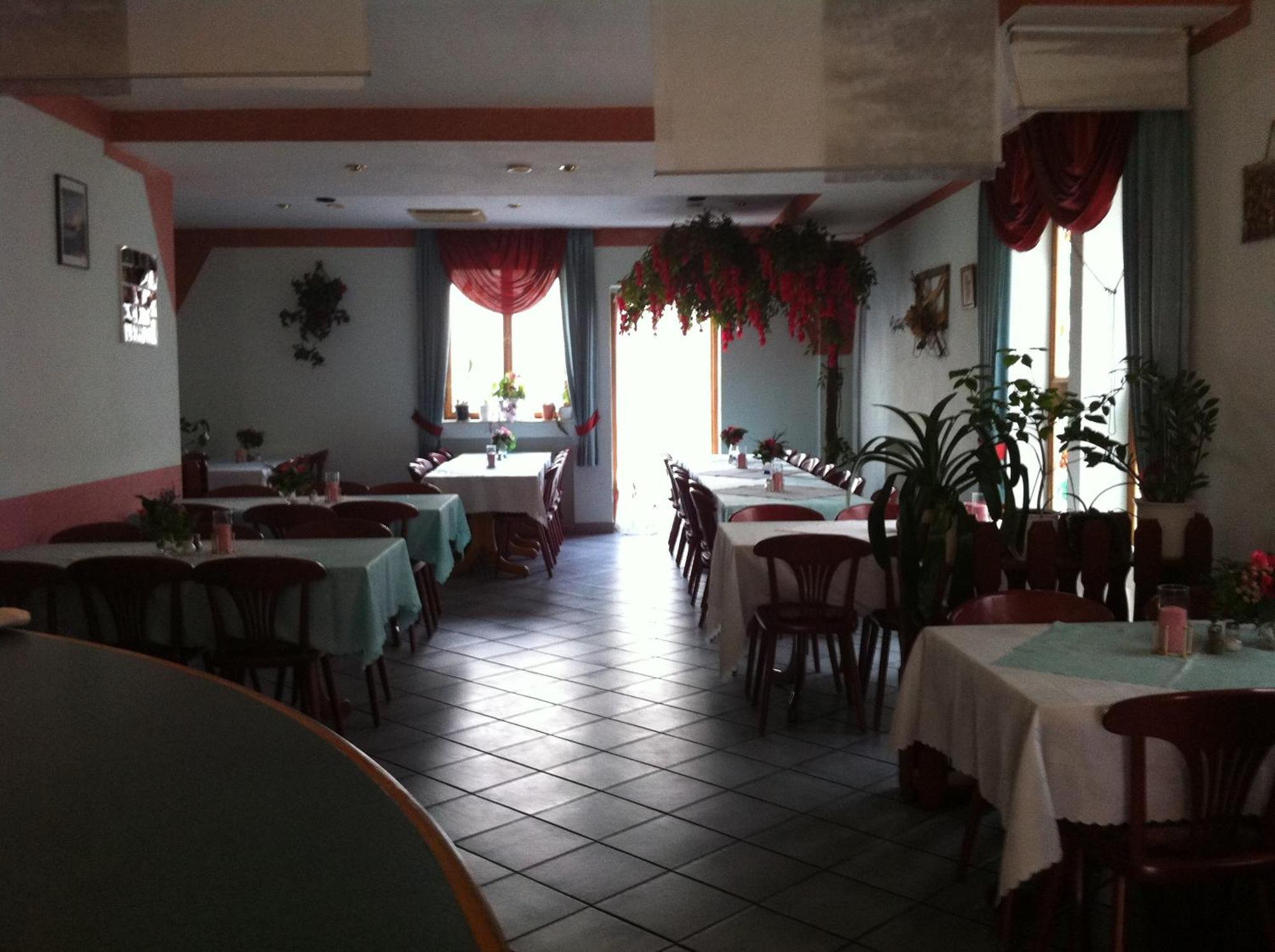 Zur Burg Eltz Hotel Moselkern Exterior foto